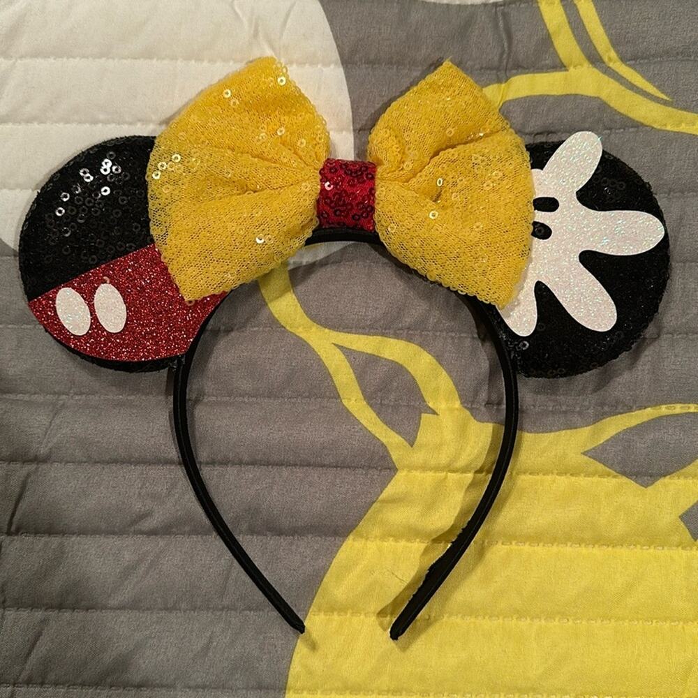 NWOT Handmade Icons Original Mickey Mouse Sequin Lightweight Ears Headband